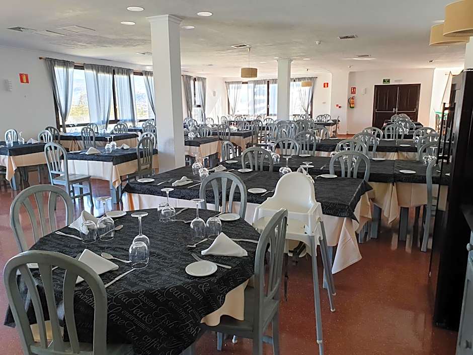 Sabiñanigo Camp & Hotel