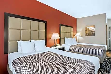 Queen Room with Two Queen Beds - Pet-friendly