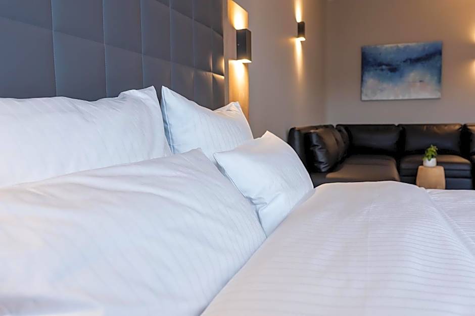 Hotel Circle Inn - Closest to Air Base