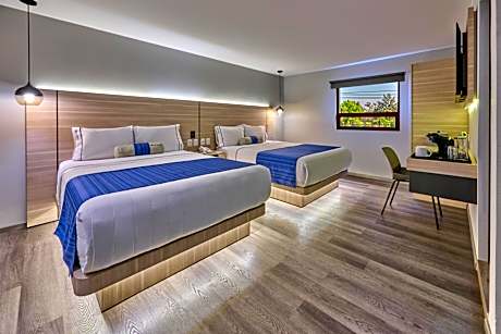 Superior 2 Queen Beds