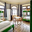 Hostel Mondpalast