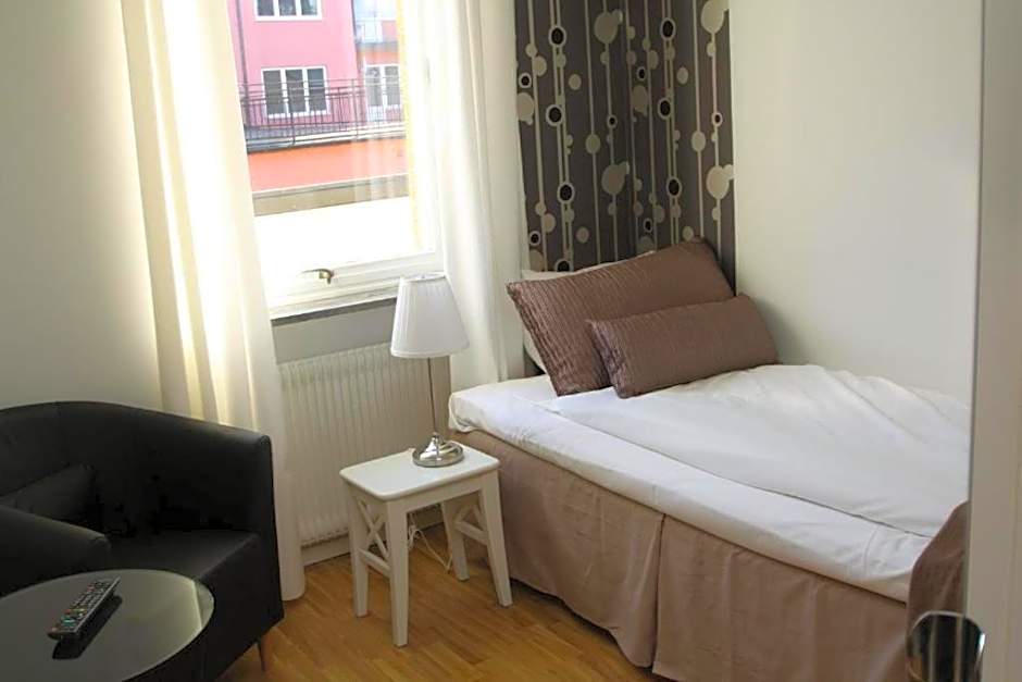 Riverside stay at Hotel - Ängelholm