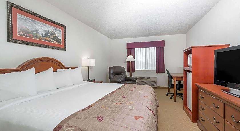 Baymont by Wyndham Marshfield