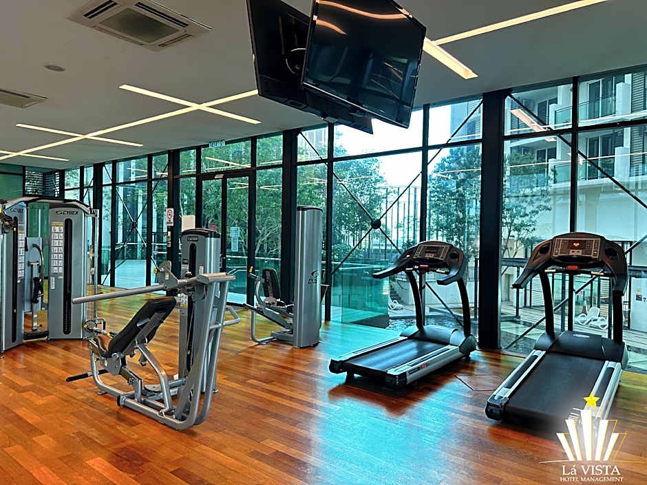 The Shore Hotel & Residences By La VISTA