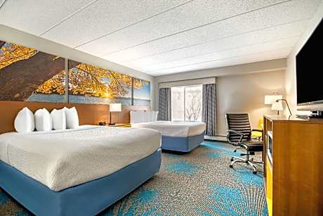 2 Queen Beds Non-Smoking