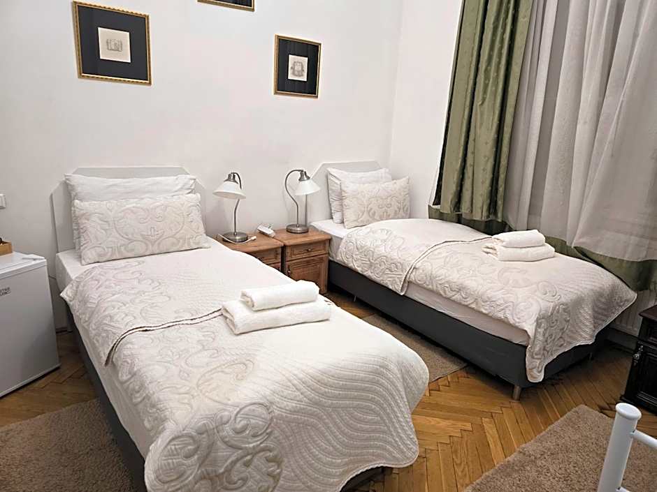 Budapest B&B Bed and Breakfast