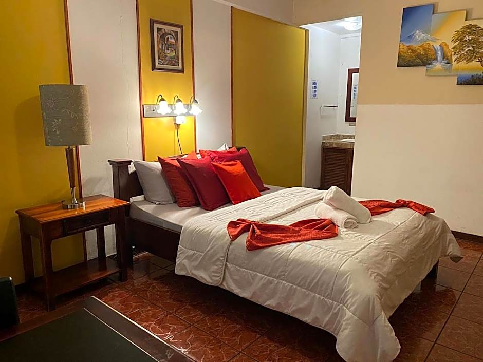Hotel Amón Real