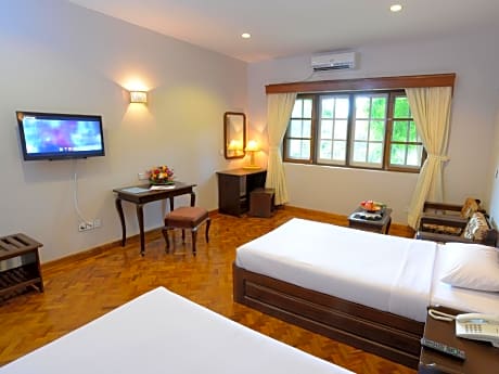 Deluxe Twin - 2 Single Beds