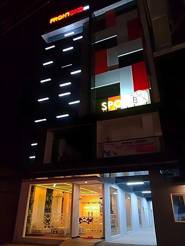 Front One Inn Kediri