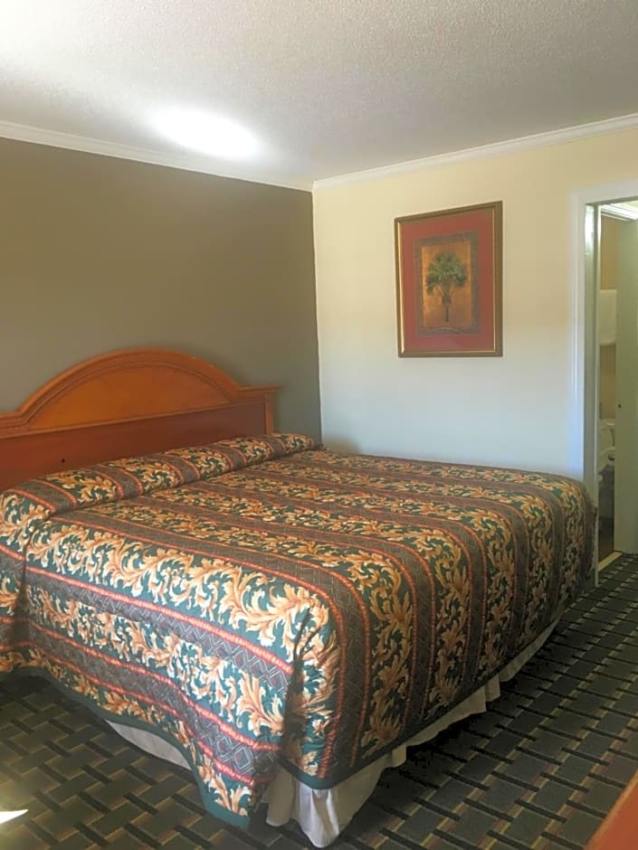 Travelodge by Wyndham Orangeburg