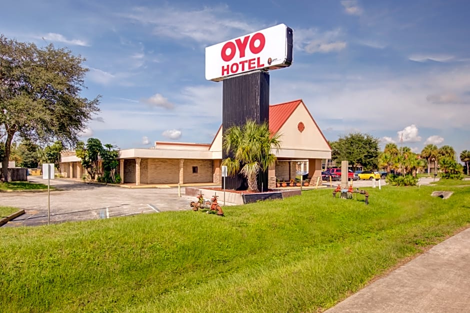 OYO Hotel Dundee By Crystal Lake