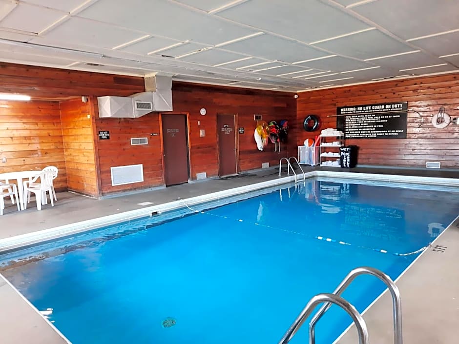 Super 8 by Wyndham Watertown