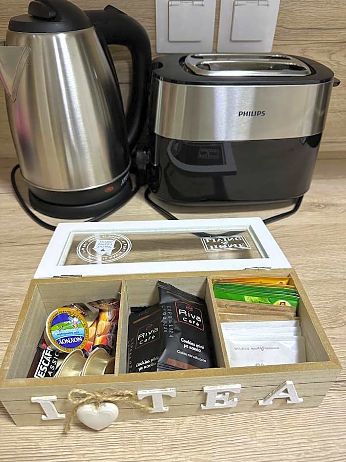 Navarino Luxe Suites