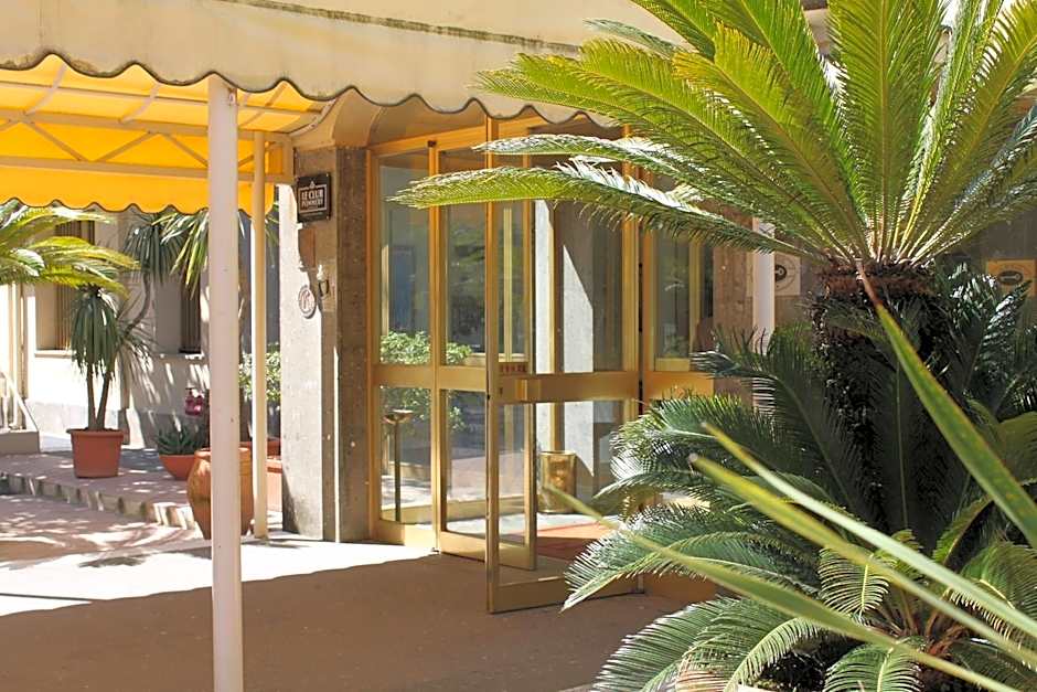 501 Hotel