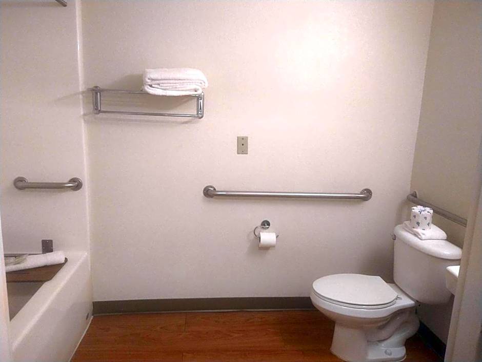 Hometowne Studios Dallas - Mesquite