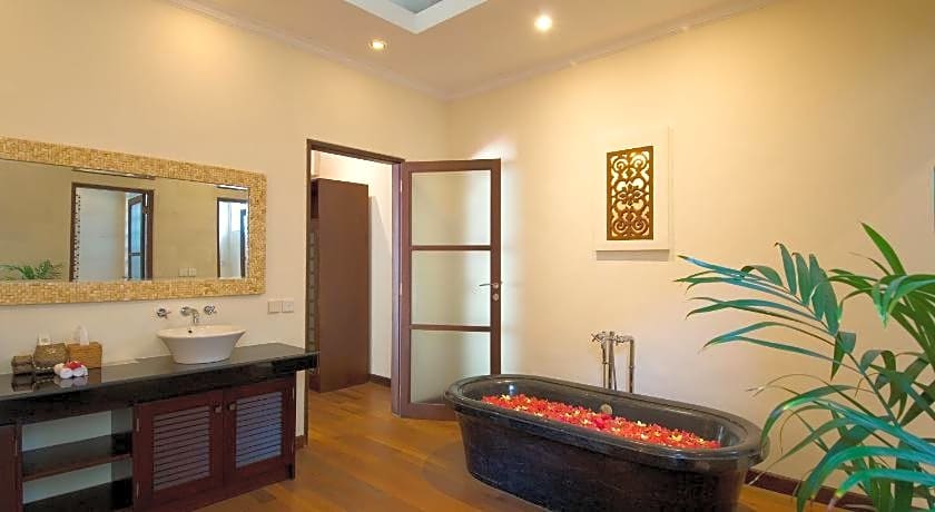 Ellora Villas