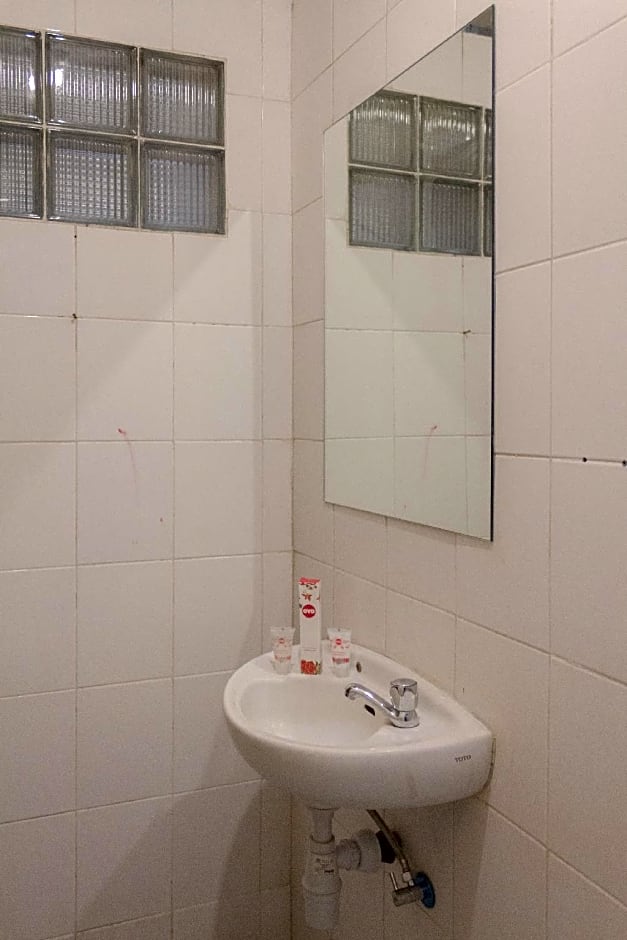 OYO 137 Permata Tawakal