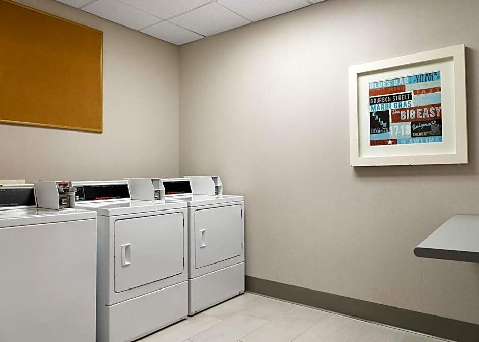 Holiday Inn Express and Suites New Orleans Airport By IHG