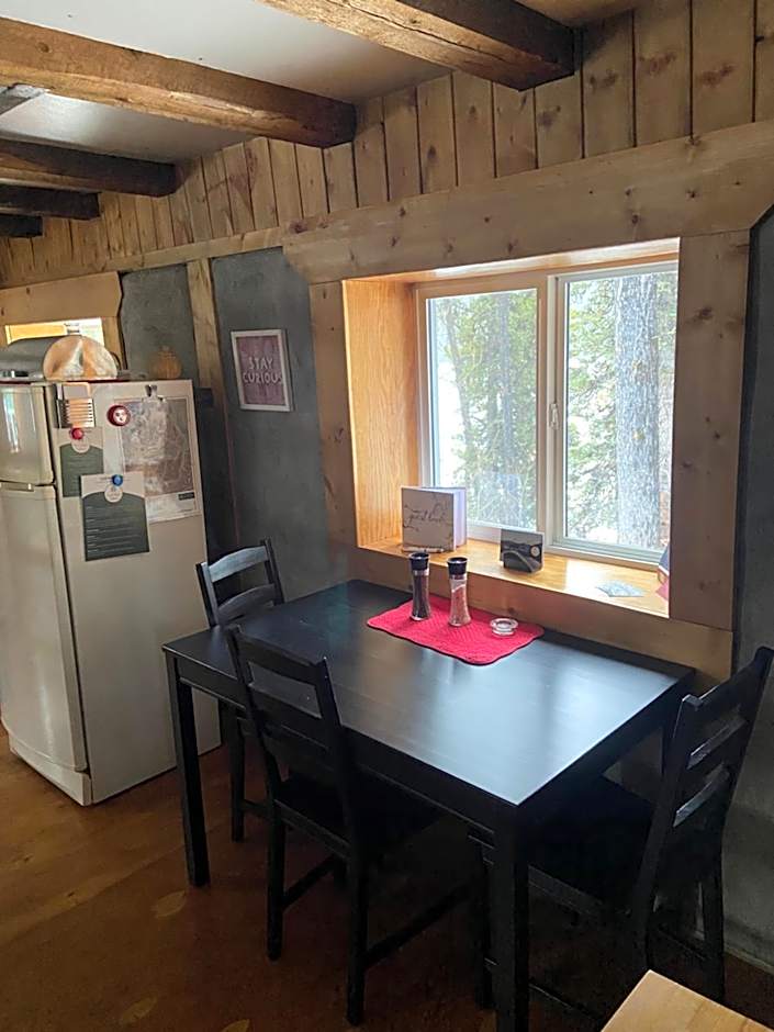 Vines and Puppies Hideaway