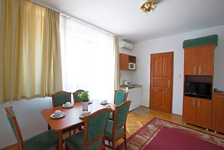 Apartment (3 adults)