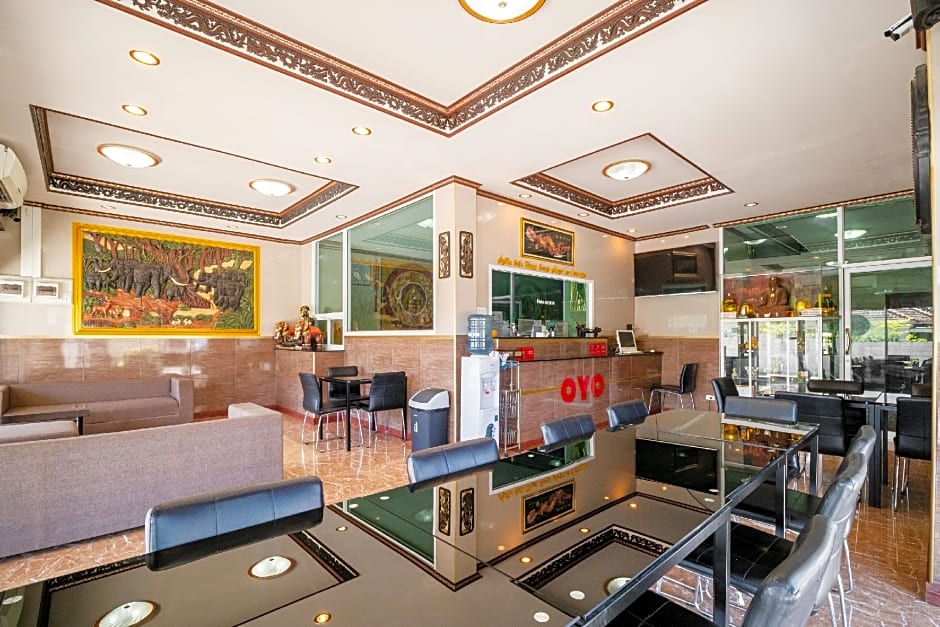 OYO 836 PK Residence