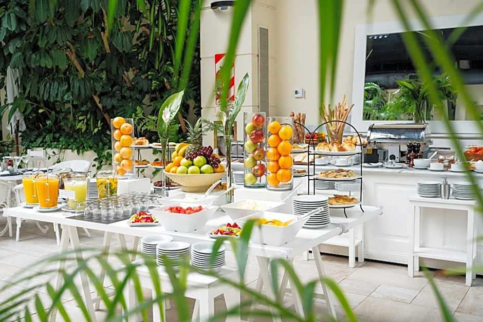 Loi Suites Recoleta Hotel
