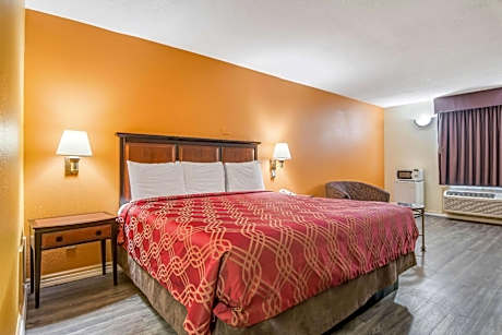 King Room - Accessible/Non-Smoking