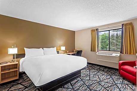 Quality Inn & Suites Howe - Sturgis