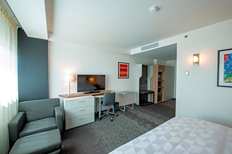Standard King Room - Disability Access
