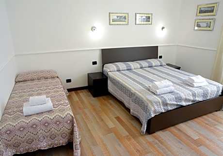 Deluxe Double Room with Extra Bed