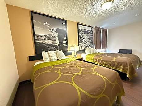 3 Bedroom Suite Non-Smoking