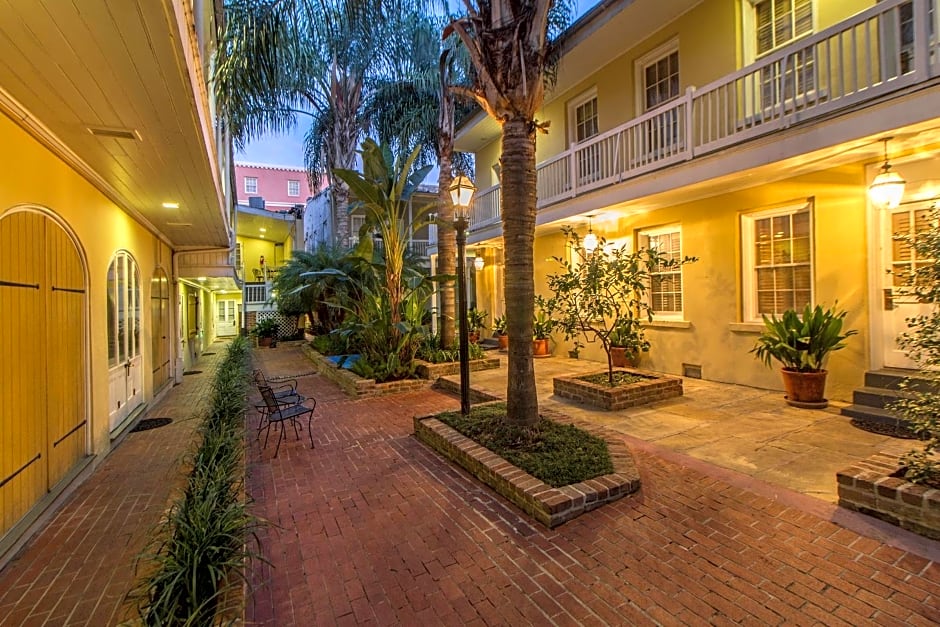 Dauphine Orleans Hotel