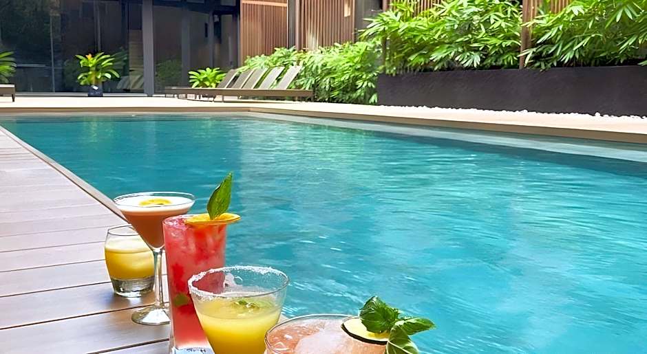 The Funny Lion - El Nido