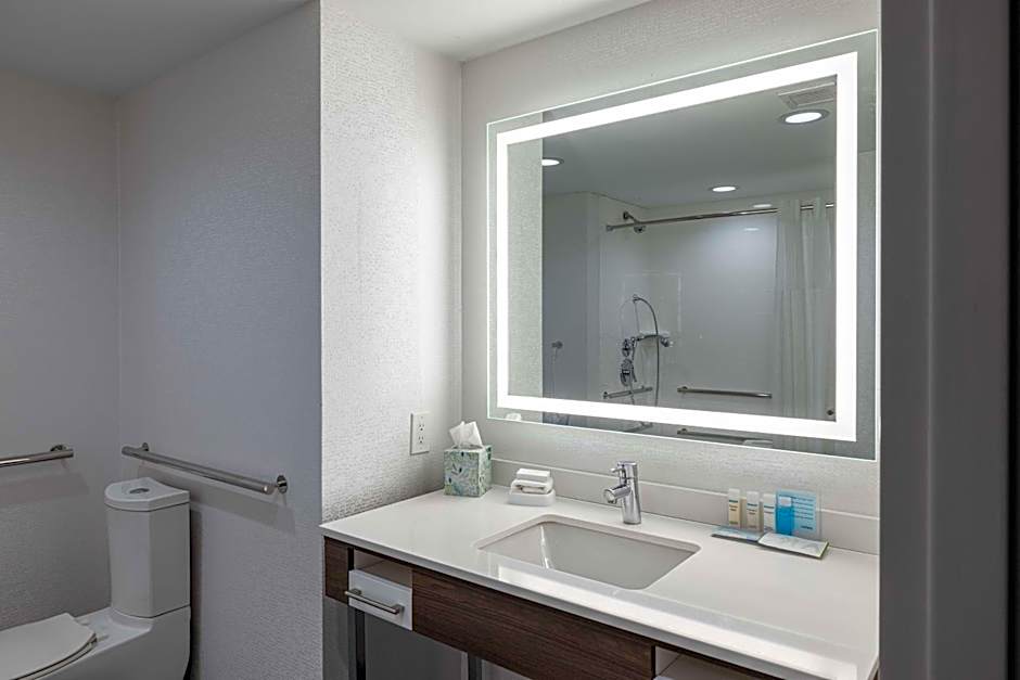 Hampton Inn By Hilton Knoxville-West At Cedar Bluff