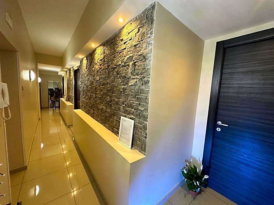 Candia Rooms