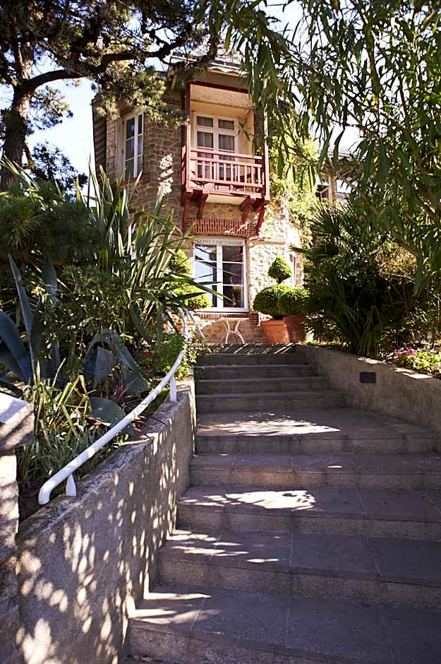 Hôtel Le Saint Christophe