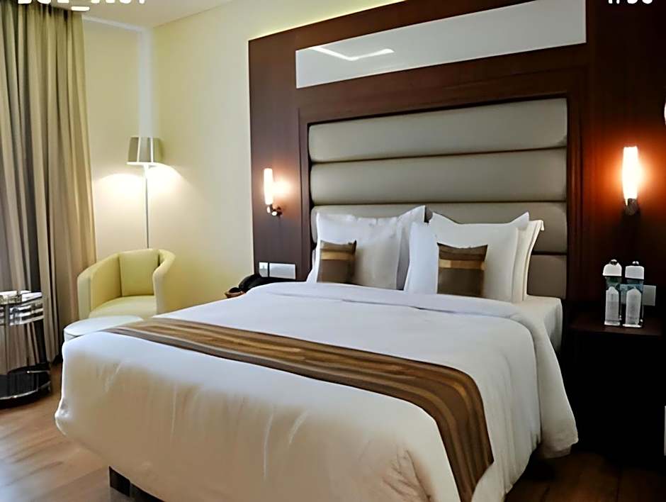 Hotel Lineage