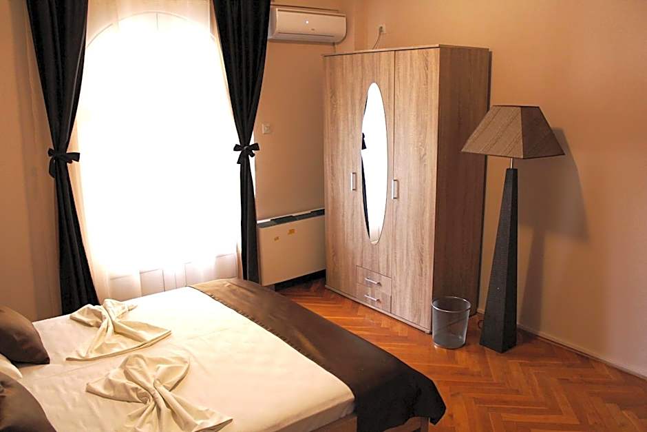 Hotel Crnogorska Kuca