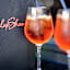 ClapClap Hôtel, Food & Bar