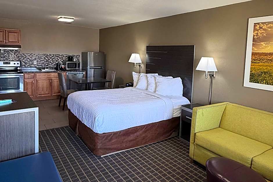 Photo 1 of 2 of Efficiency 1 King Bed and 1 Queen Bed Suite, Nonsmoking
