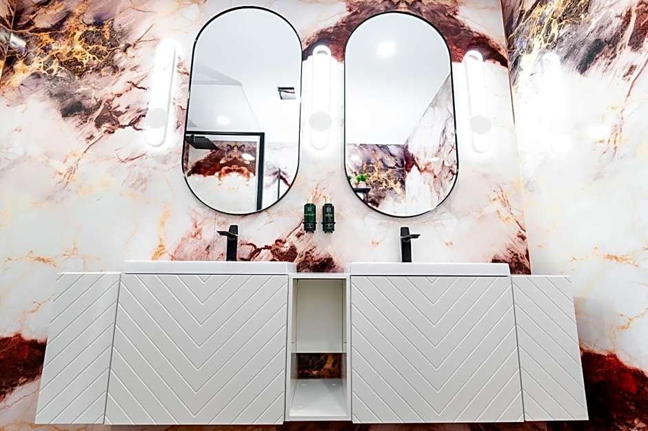 Business Hotel Conference Center & Spa