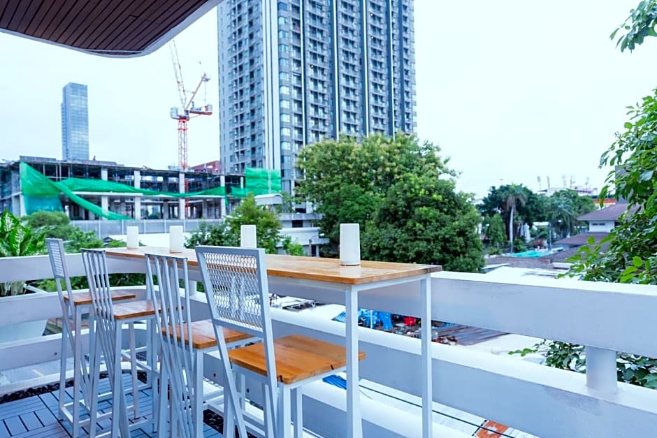 420 Hostel - Ekkamai Buds & Beds