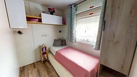 Three-Bedroom Mobile Home 8 people "Bien Etre Signature" without Air Conditionning