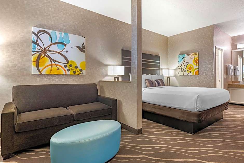 Best Western Plus Park Place Inn - Mini Suites