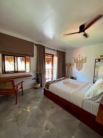 Queen Room with Balcony