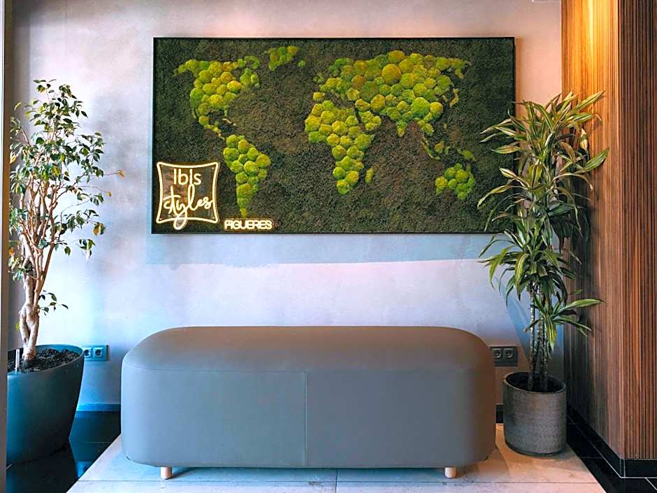 Ibis Styles Figueres Ronda