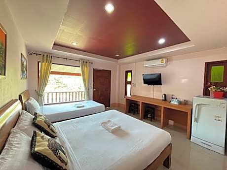 Double Room with Balcony (3 Adults)