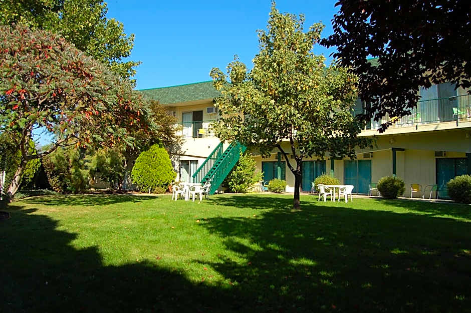Summerland Motel