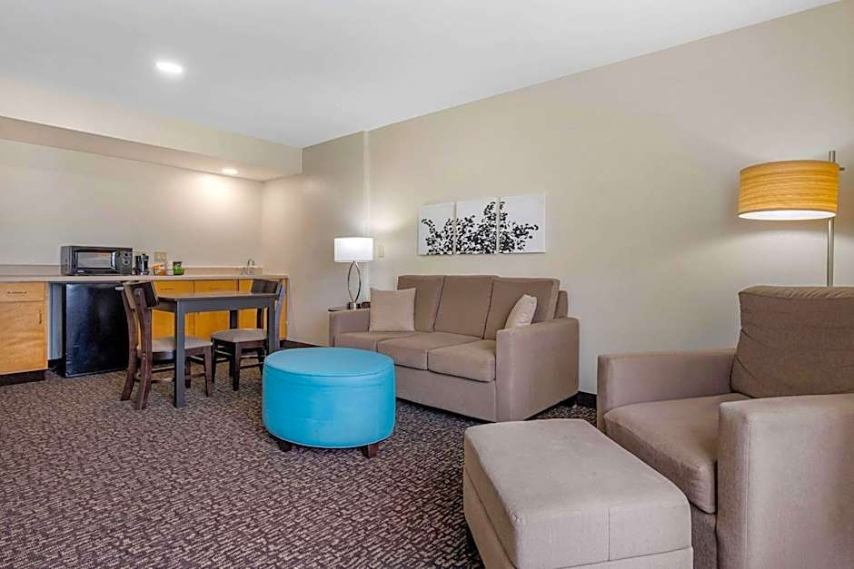 Sleep Inn & Suites
