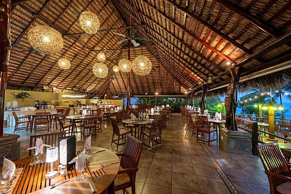 Tango Mar Beachfront Boutique Hotel & Villas